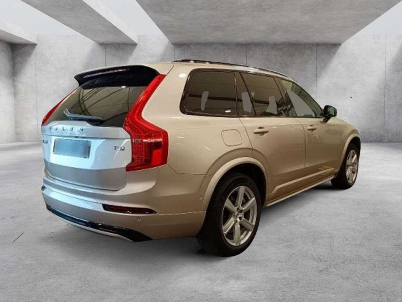 Volvo  T8 Ultra Dark Recharge Plug-In Hybrid AWD