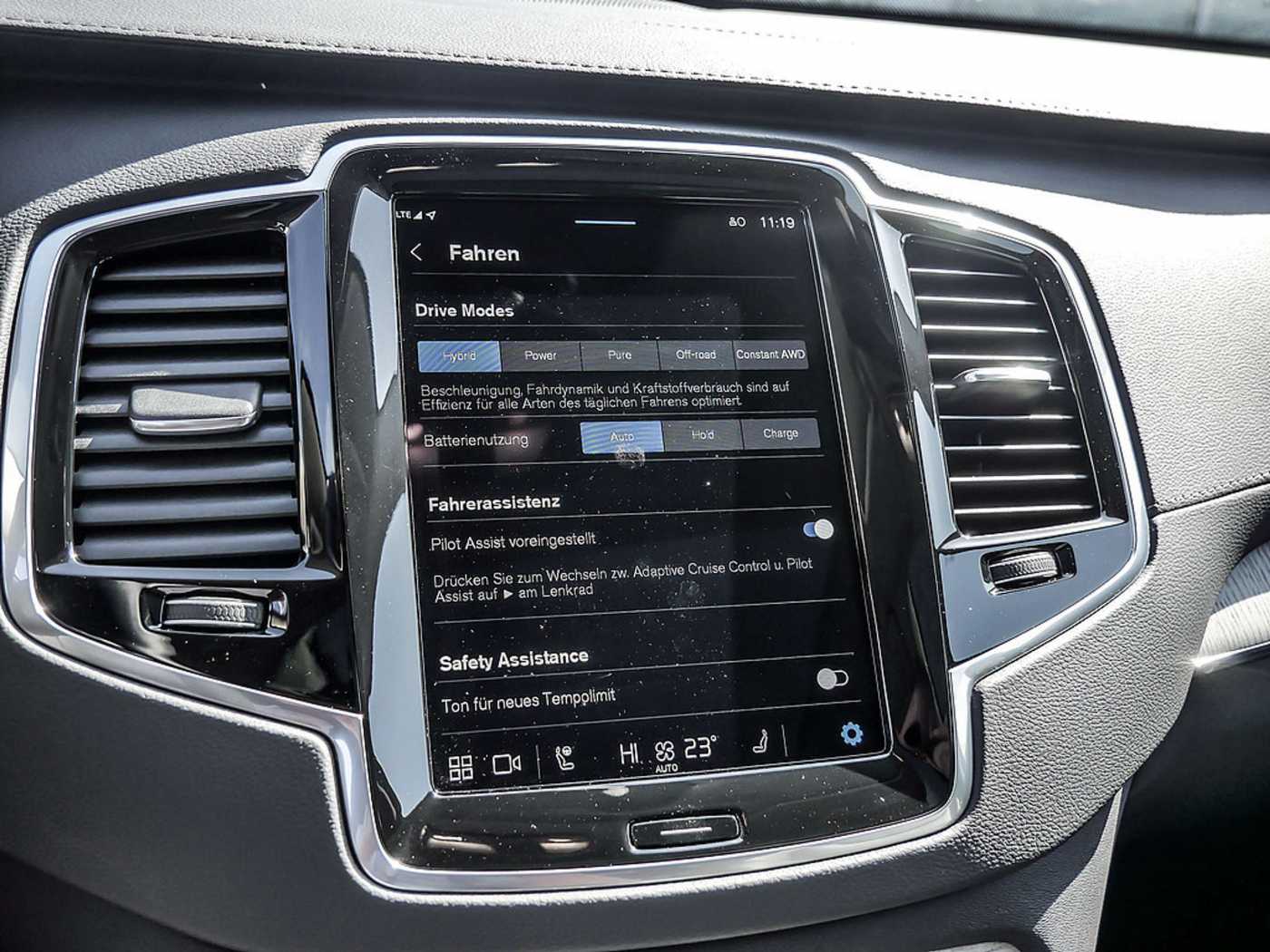 Volvo  T8 Ultra Dark Plug-In Hybrid AWD