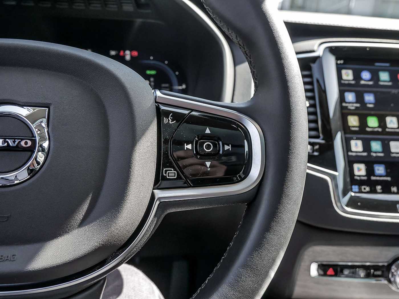 Volvo  T8 Ultra Dark Plug-In Hybrid AWD