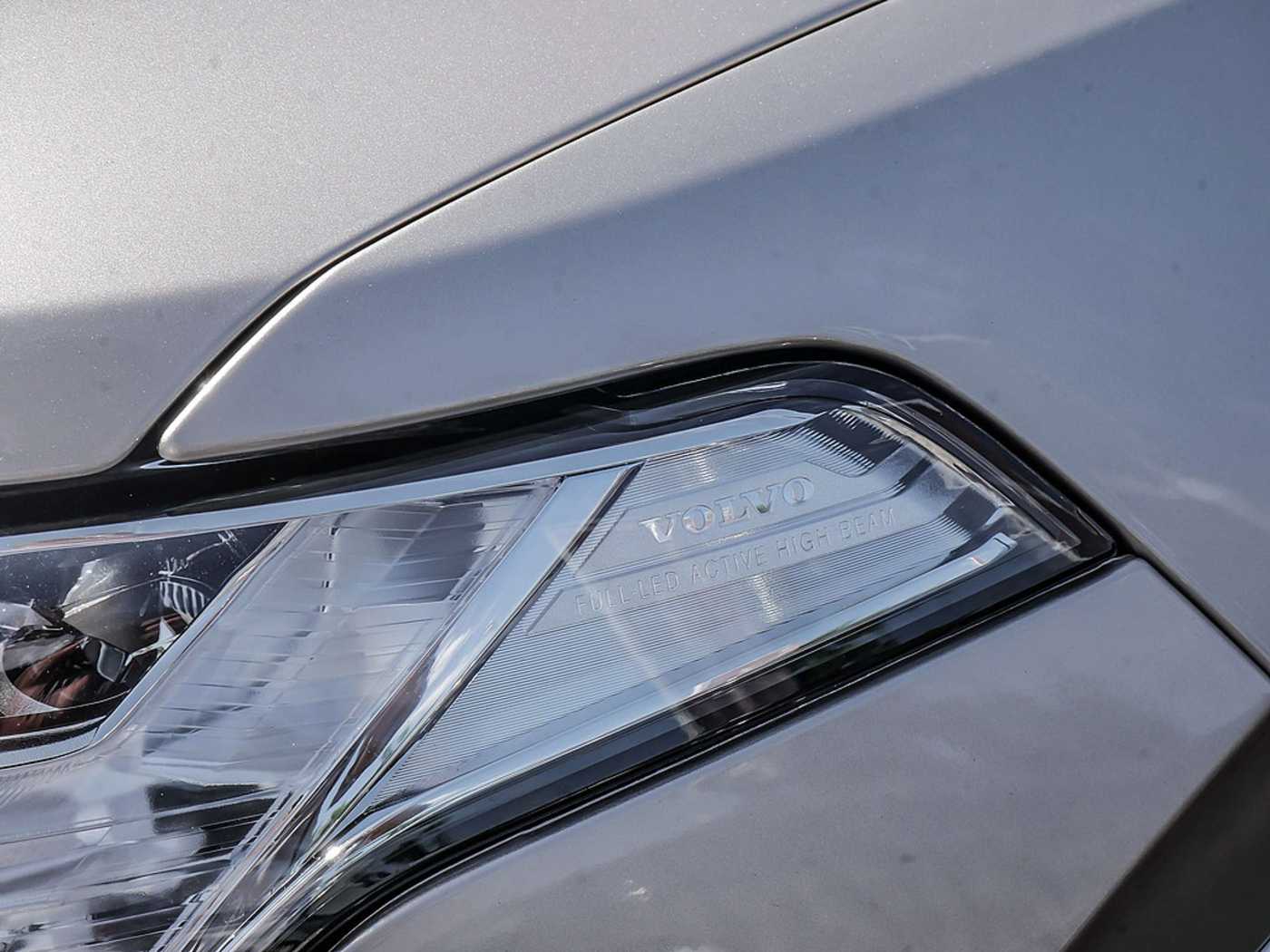 Volvo  T8 Ultra Dark Plug-In Hybrid AWD