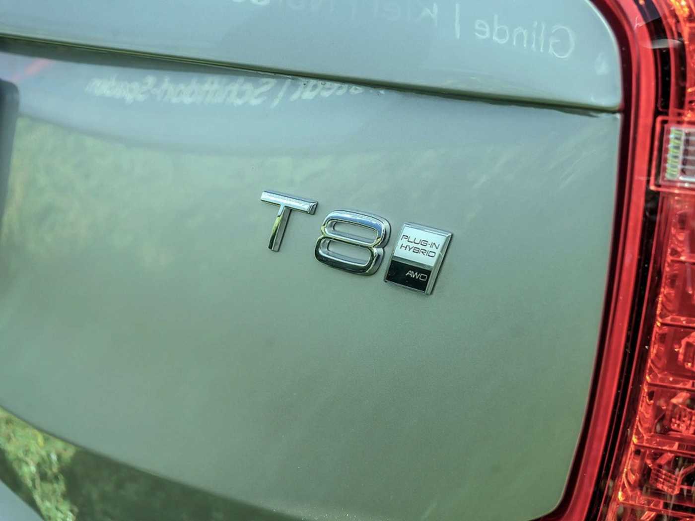 Volvo  T8 Ultra Dark Plug-In Hybrid AWD