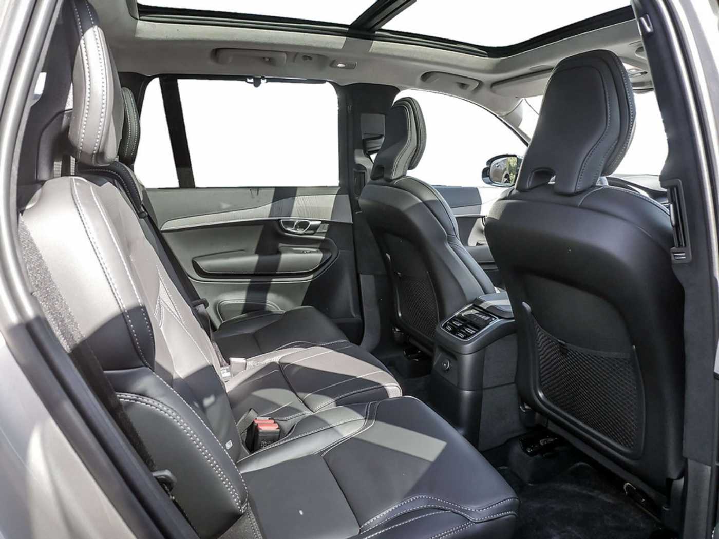 Volvo  T8 Ultra Dark Plug-In Hybrid AWD