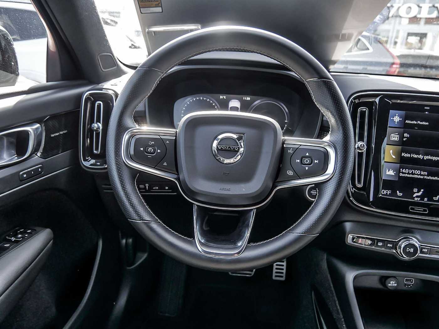 Volvo  T5 Recharge R-Design