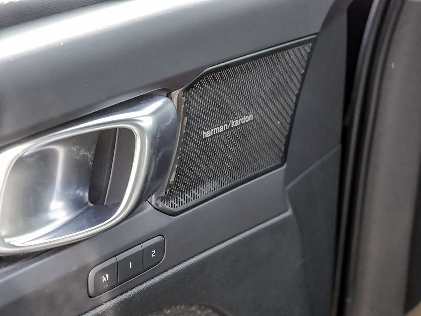 Volvo  T5 Recharge R-Design