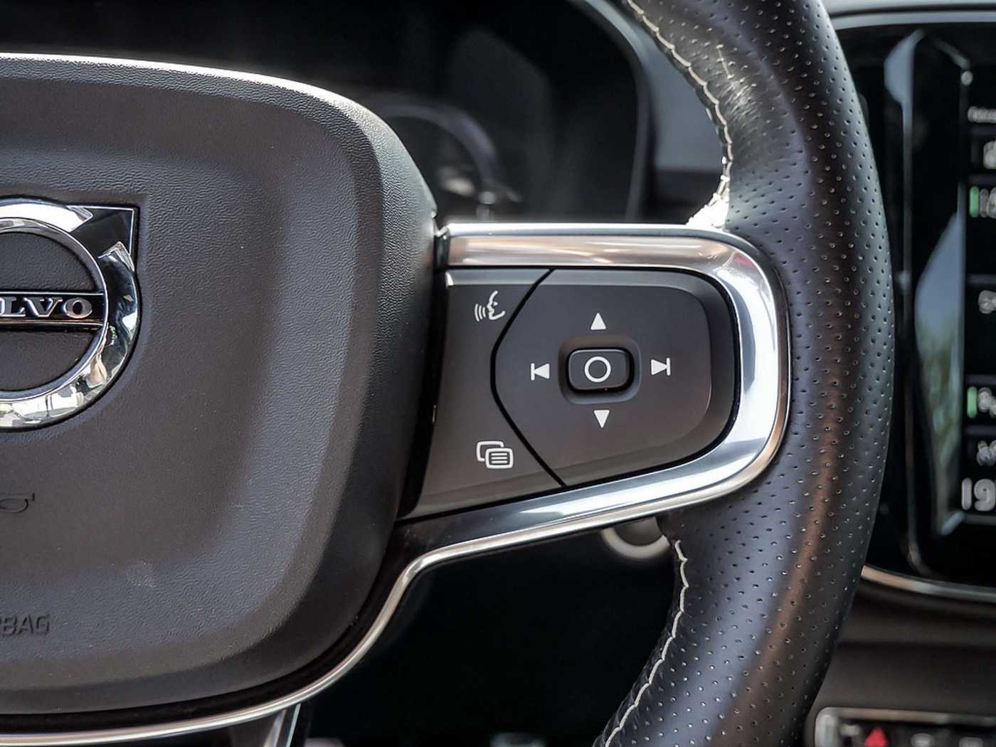 Volvo  T5 Recharge R-Design