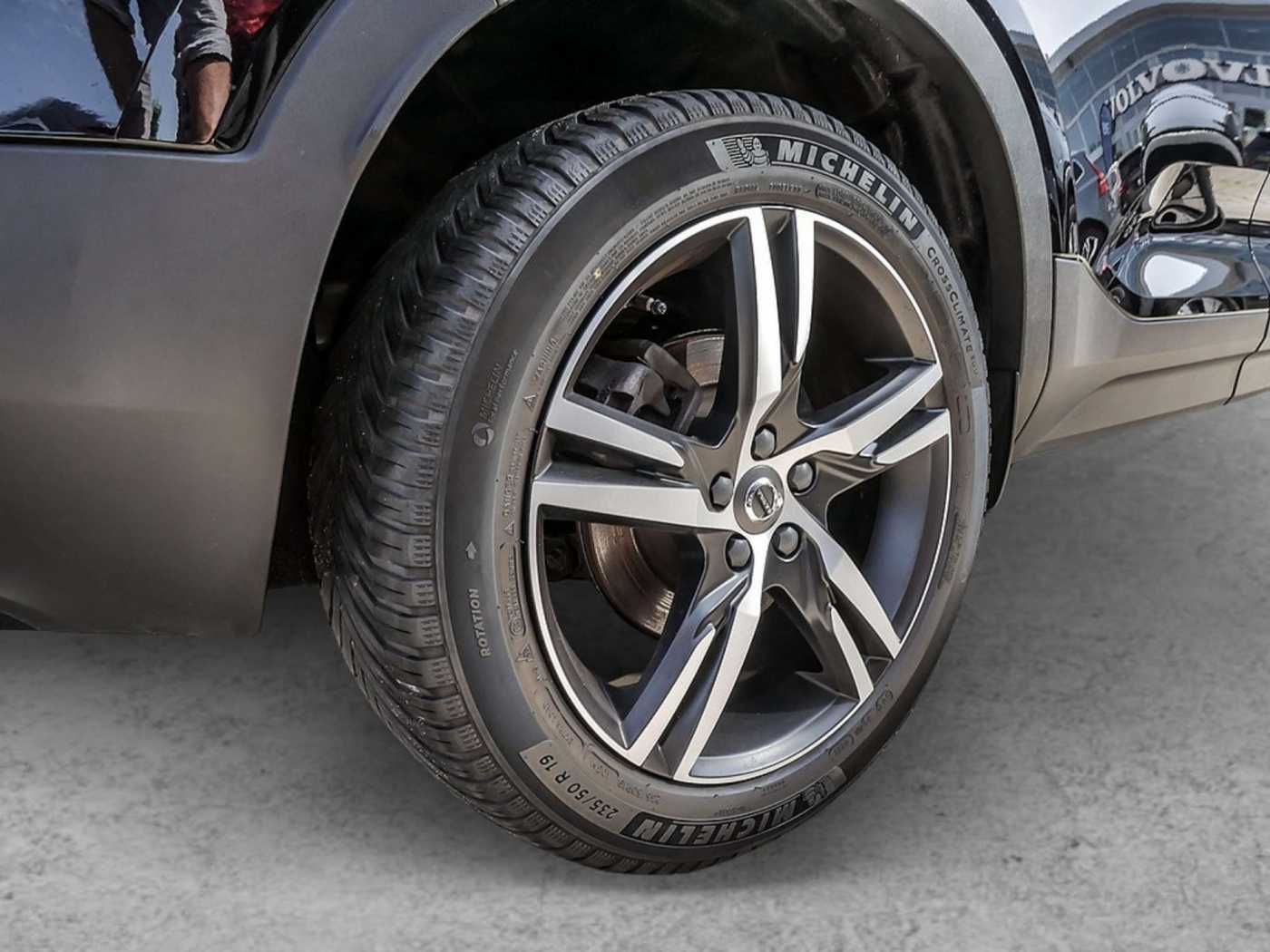 Volvo  T5 Recharge R-Design