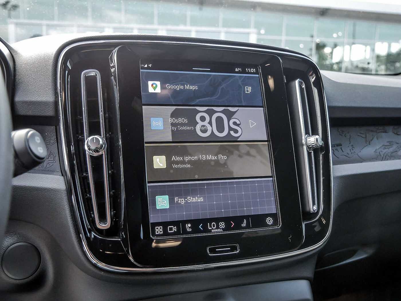 Volvo  Core Recharge Pure Electric AWD SHZ LED