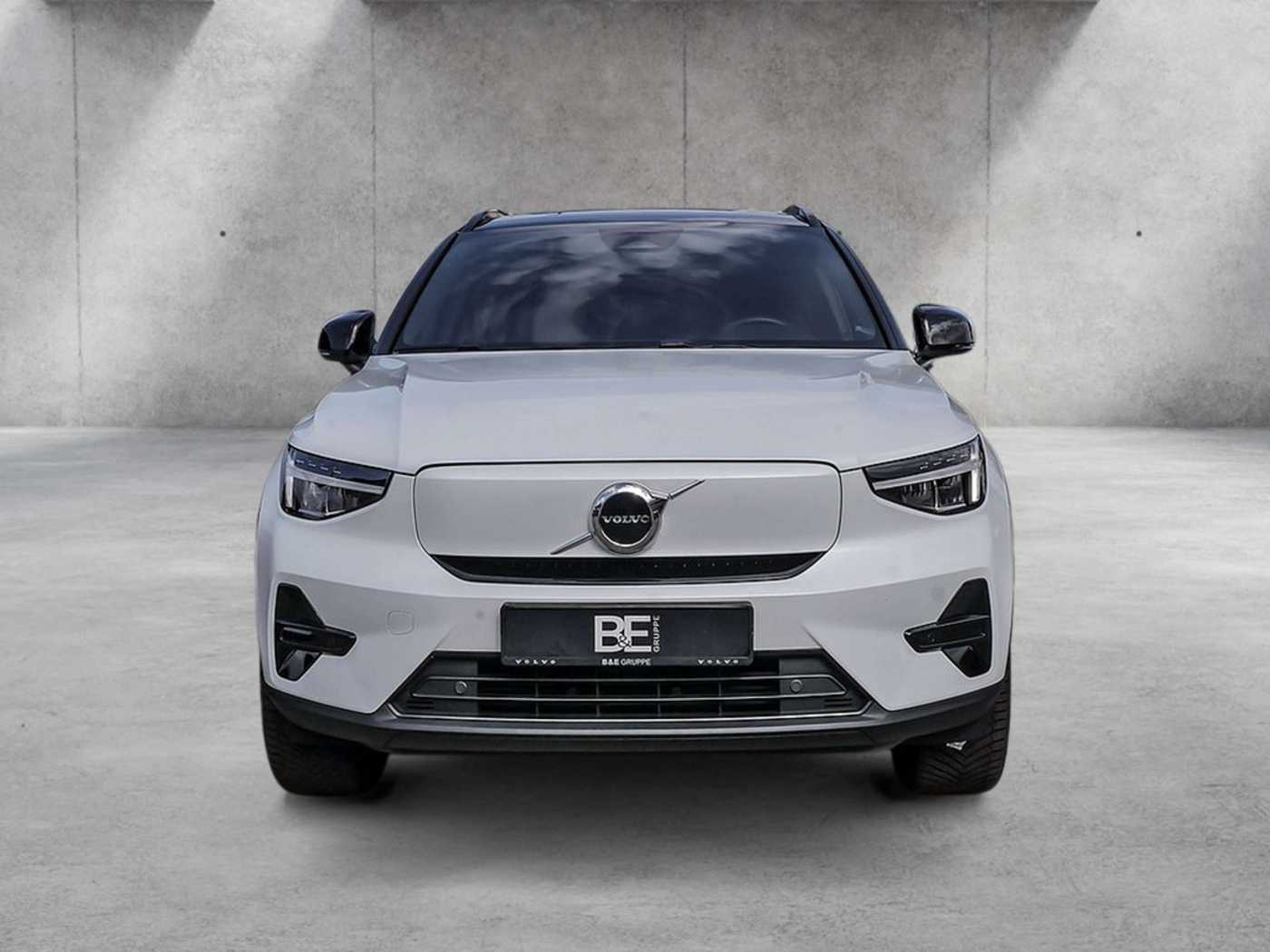 Volvo  Core Recharge Pure Electric AWD SHZ LED