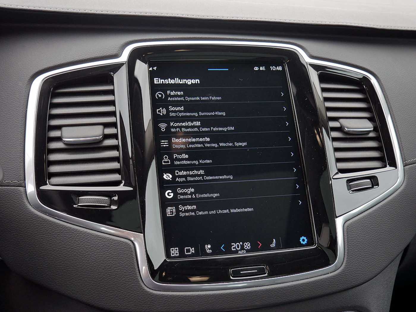 Volvo  T8 Plus Dark Recharge Plug-In Hybrid AWD