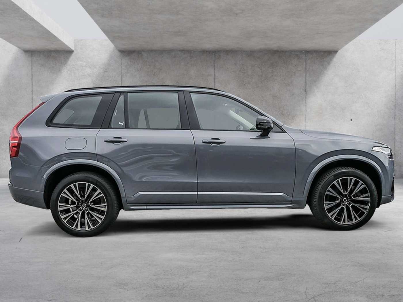 Volvo  T8 Plus Dark Recharge Plug-In Hybrid AWD
