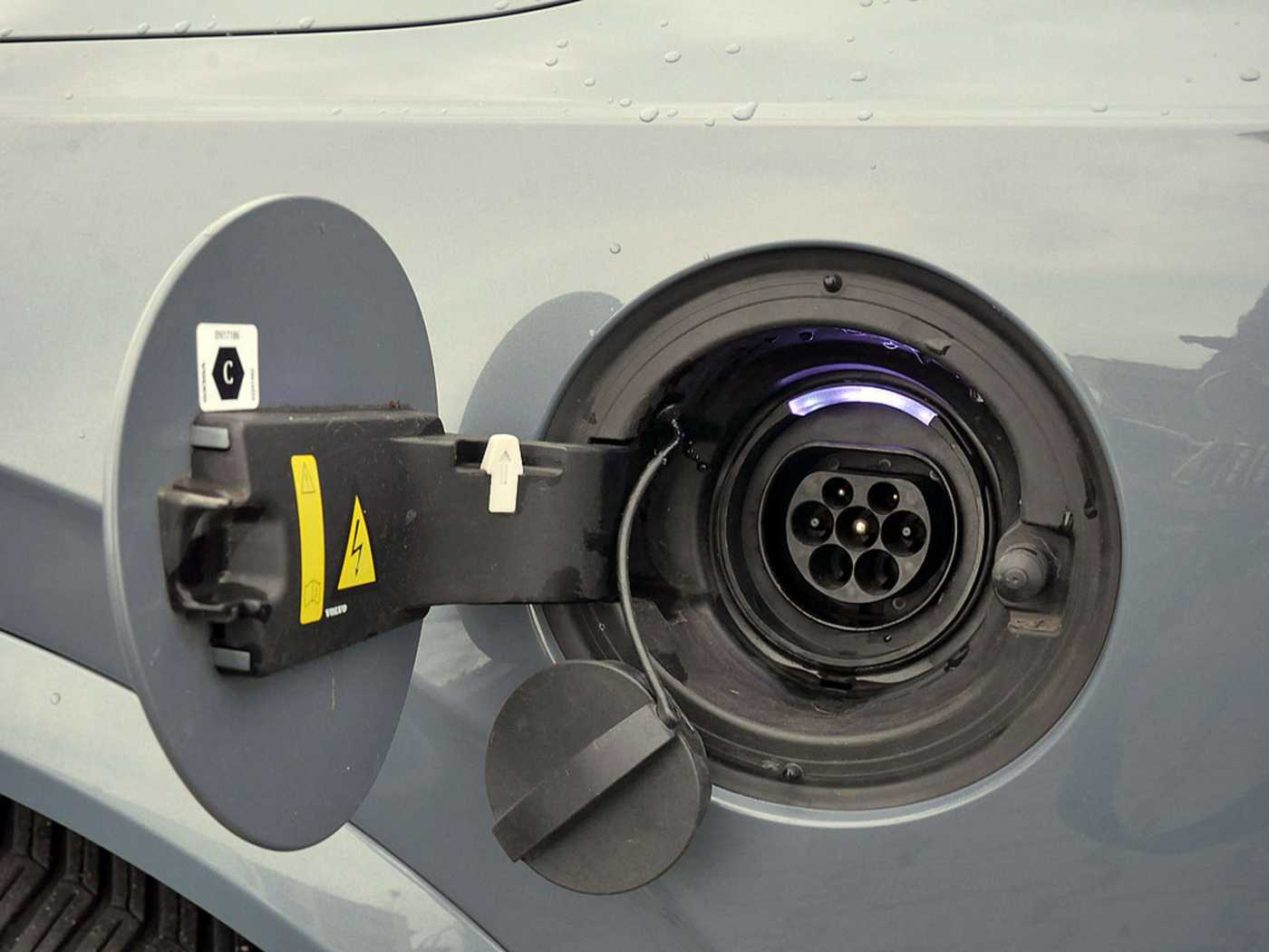 Volvo  T8 Plus Dark Recharge Plug-In Hybrid AWD
