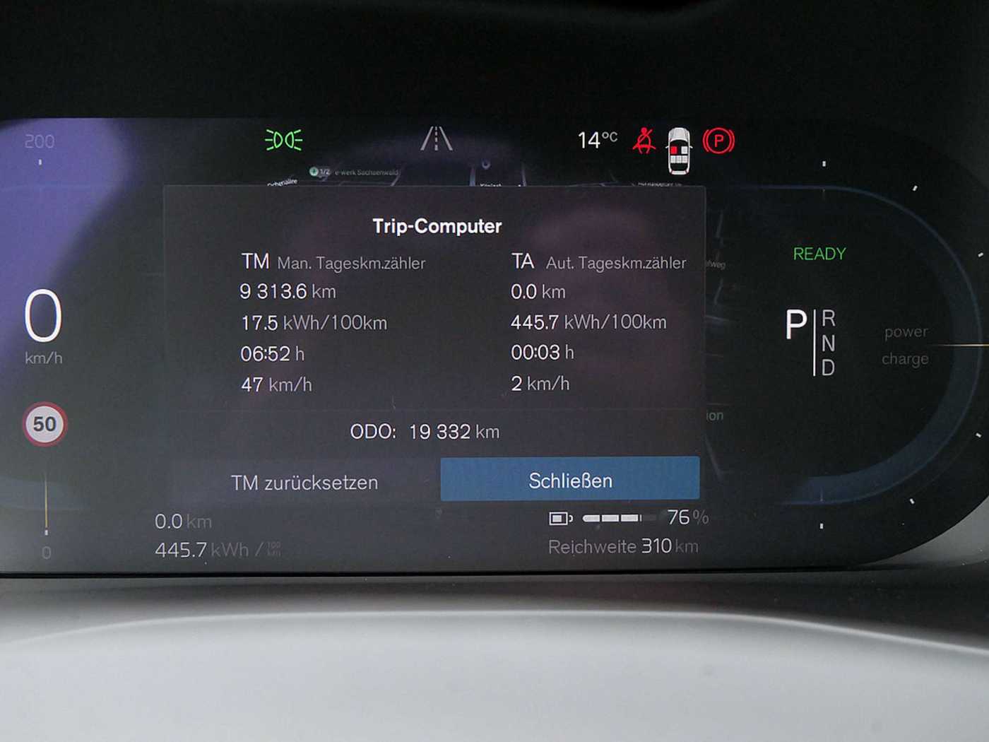 Volvo  Ultimate Recharge Pure Electric 2WD LED