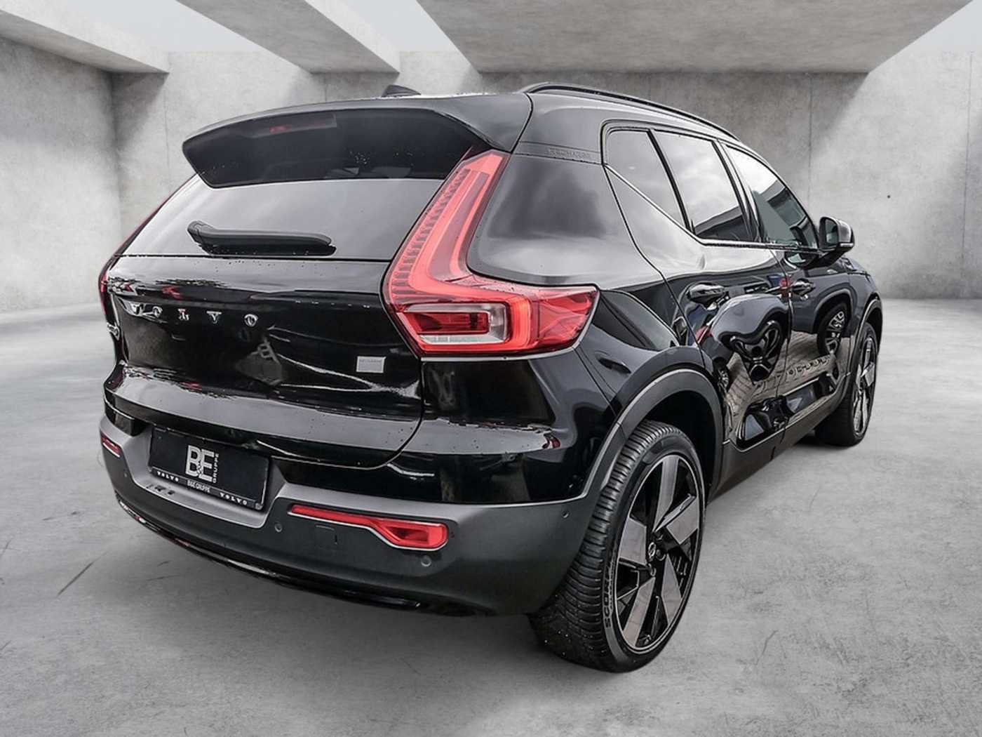 Volvo  Ultimate Recharge Pure Electric 2WD LED
