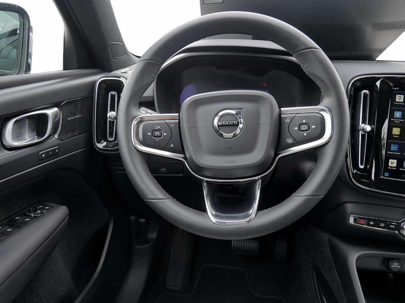 Volvo  Ultimate Recharge Pure Electric 2WD LED