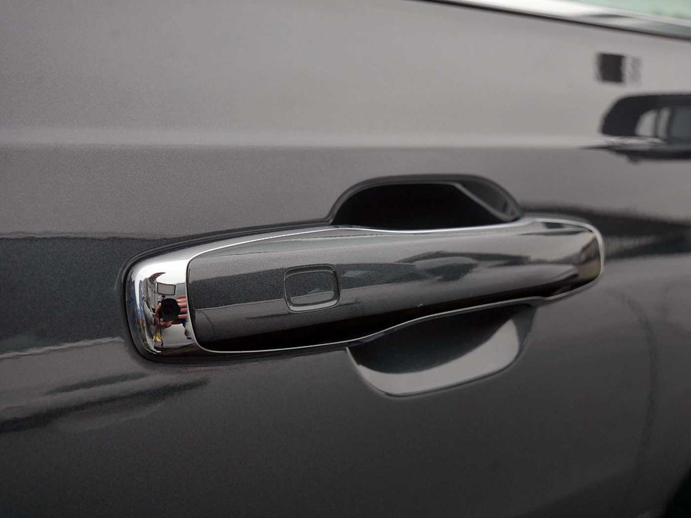 Volvo  2.0 Inscription Recharge Plug-In Hybrid AWD