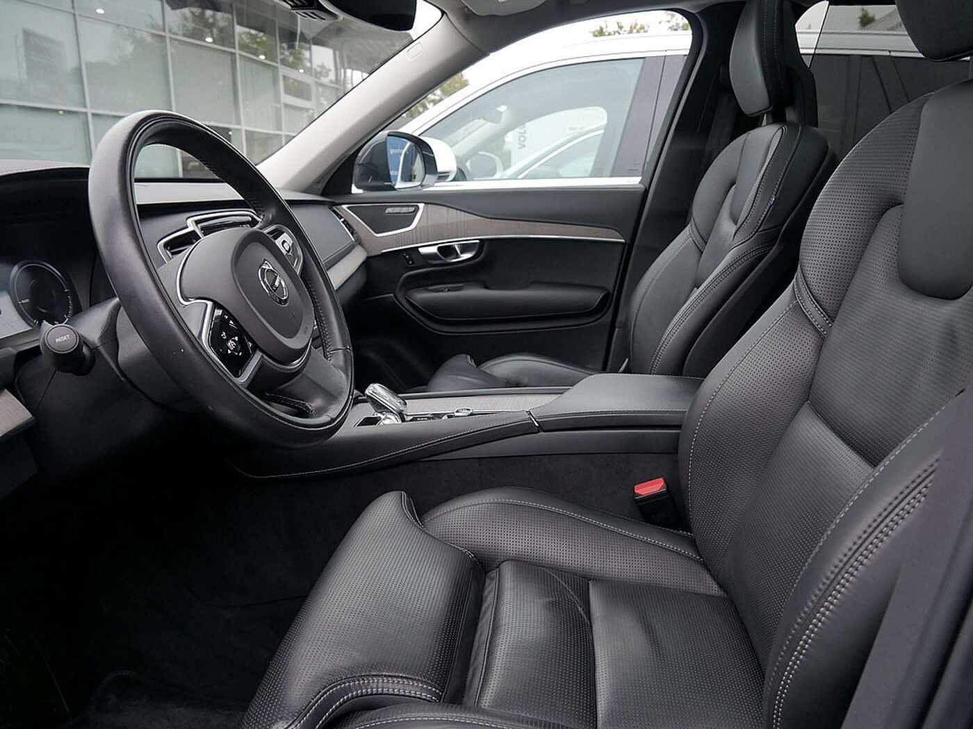 Volvo  2.0 Inscription Recharge Plug-In Hybrid AWD