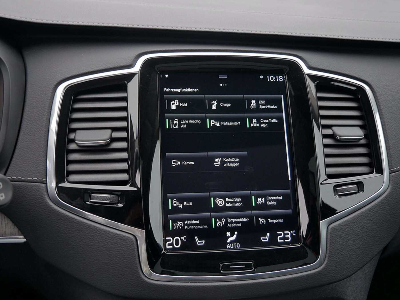 Volvo  2.0 Inscription Recharge Plug-In Hybrid AWD