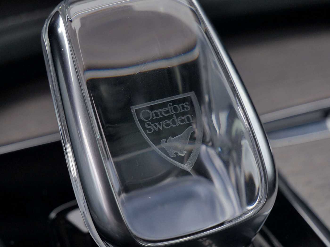 Volvo  2.0 Inscription Recharge Plug-In Hybrid AWD