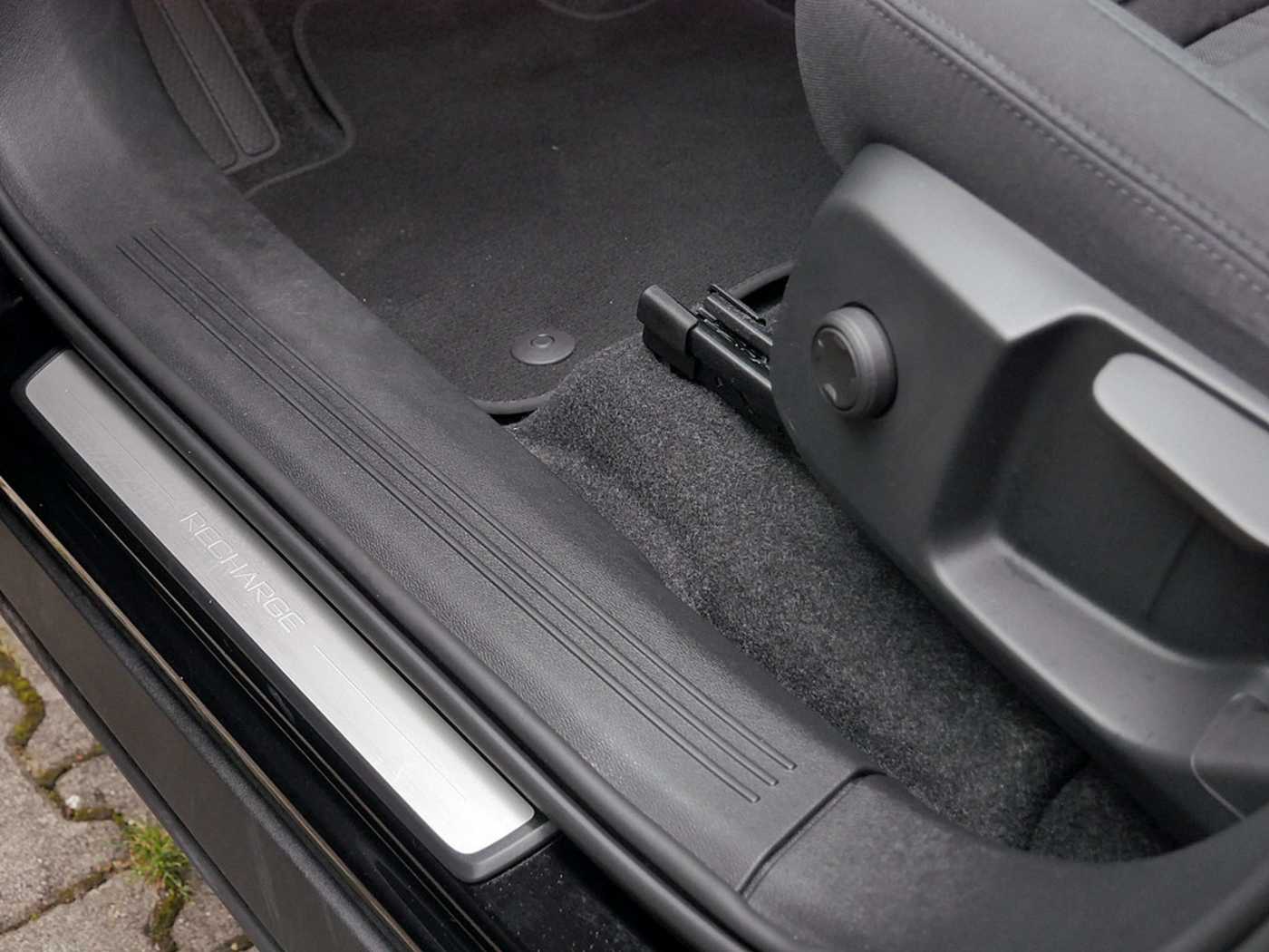 Volvo  Plus Recharge Pure Electric 2WD ACC LED