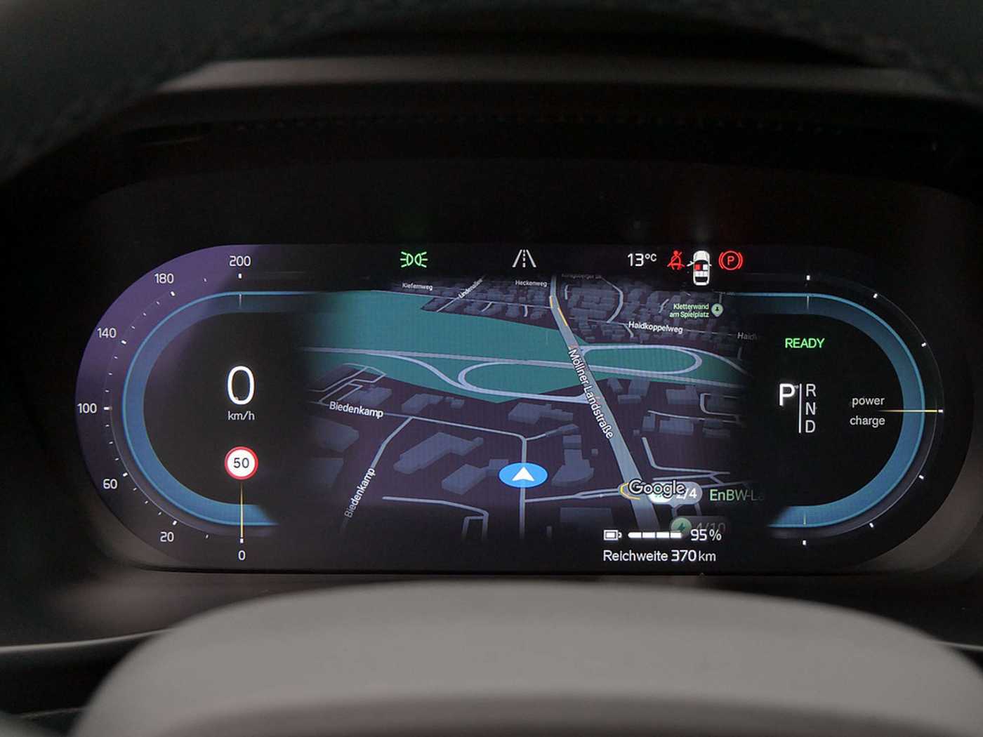 Volvo  Plus Recharge Pure Electric 2WD ACC LED