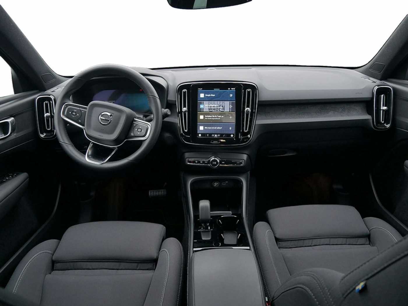 Volvo  Plus Recharge Pure Electric 2WD ACC LED