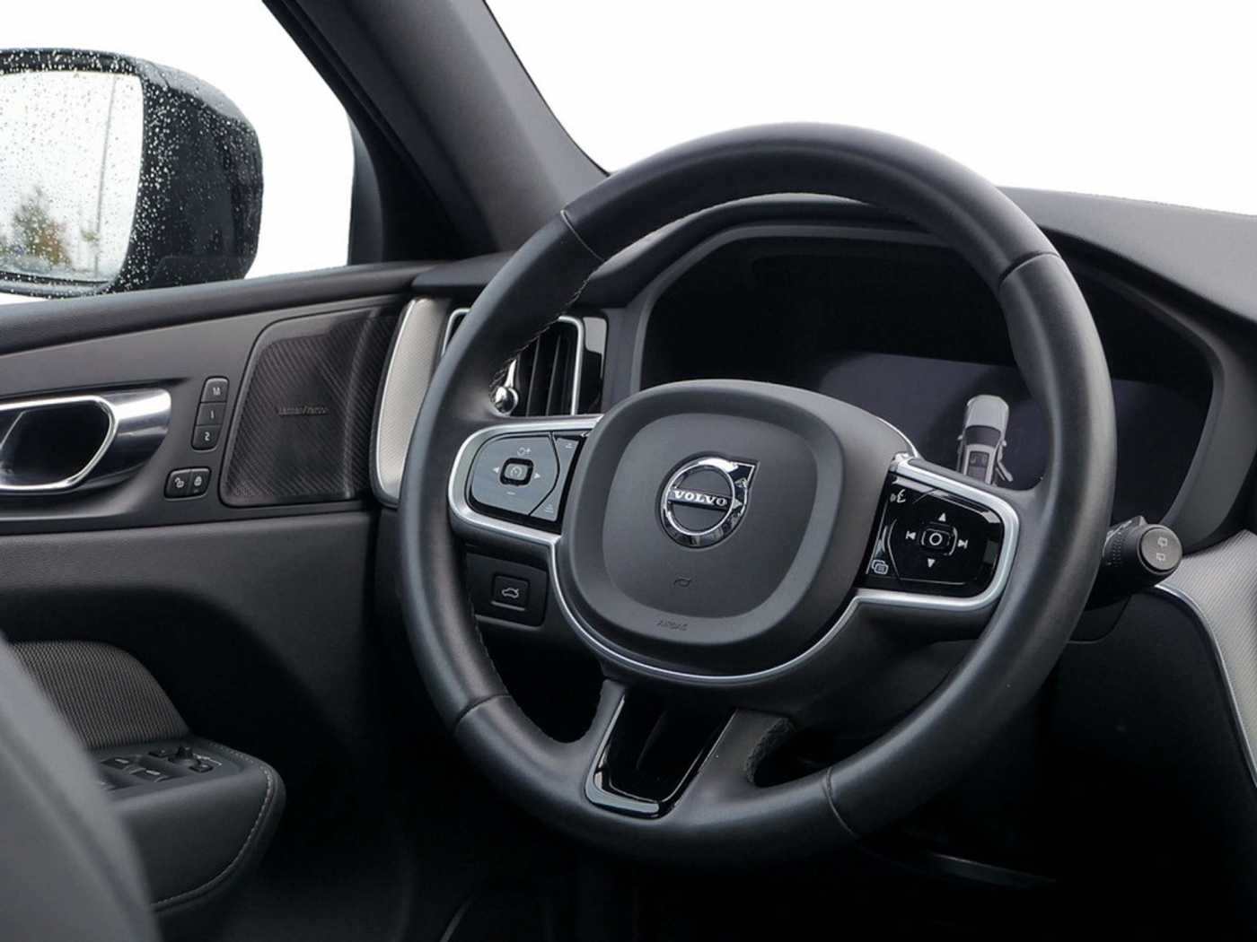 Volvo  B5 AWD R-Design EURO 6d HUD FACEL. LED