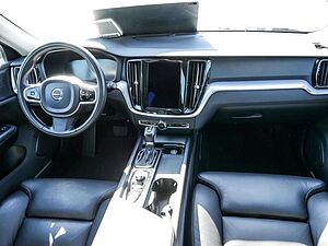 Volvo  D3 Momentum Pro LEDER KAMERA H/K NAVI LED