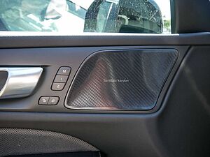 Volvo  B4 Plus Dark KAMERA H/K HGSD STANDHZ LED