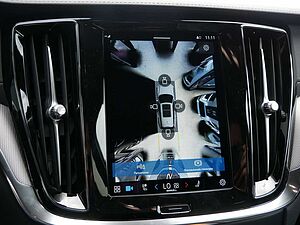 Volvo  B4 Ultimate Dark HGSD ACC HUD STANDHZ LED