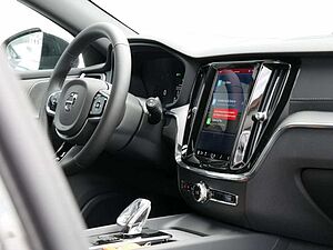 Volvo  B4 Ultimate Dark HGSD ACC HUD STANDHZ LED