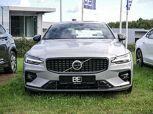 Volvo  Ultimate, B5 AWD Mild-Hybrid, Benzin, Dark