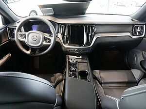 Volvo  Ultimate, B5 AWD Mild-Hybrid, Benzin, Dark