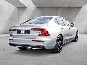 Volvo  Ultimate, B5 AWD Mild-Hybrid, Benzin, Dark