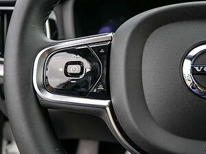 Volvo  Ultimate, B5 AWD Mild-Hybrid, Benzin, Dark