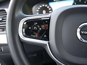 Volvo  D5 R-Design AWD HGSD NAVI B&W ACC LED