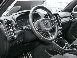 Volvo  2.0 R Design AWD SHZ HGSD NAVI W-LAN LED