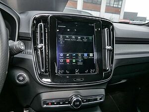 Volvo  2.0 R Design AWD SHZ HGSD NAVI W-LAN LED