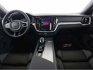 Volvo  Ultimate, B5 AWD Mild-Hybrid, Benzin, Dark