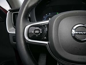 Volvo  2.0 Ultra Dark Recharge Plug-In Hybrid AWD