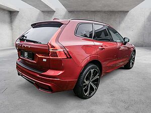 Volvo  2.0 Ultra Dark Recharge Plug-In Hybrid AWD
