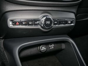 Volvo  T4 Inscription Expression Recharge LED