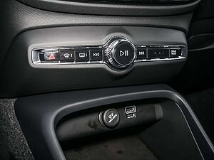 Volvo  T5 Recharge R-Design HGSD NAVI W-LAN LED