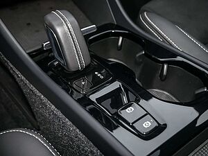 Volvo  T5 Recharge R-Design HGSD NAVI W-LAN LED