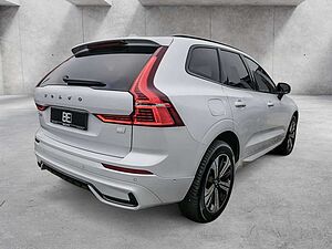 Volvo  2.0 Plus Dark Recharge Plug-In Hybrid AWD