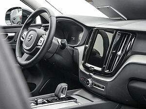 Volvo  2.0 Plus Dark Recharge Plug-In Hybrid AWD