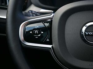 Volvo  2.0 Plus Dark Recharge Plug-In Hybrid AWD