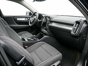 Volvo  1.5 R Design Expression Recharge Plug-In Hybrid 2W