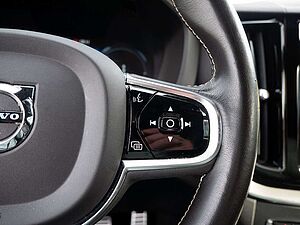 Volvo  T6 Recharge R-Design AWD NAVI HUD LED