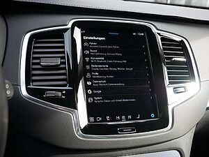 Volvo  2.0 Plus Bright Recharge Plug-In Hybrid AWD