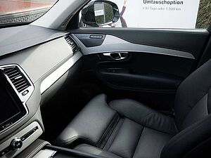 Volvo  2.0 Plus Bright Recharge Plug-In Hybrid AWD